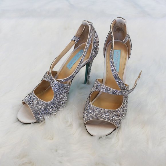 Betsey Johnson Sparkling Size 8 BLING-TASTIC 4" Heels - Picture 7 of 8